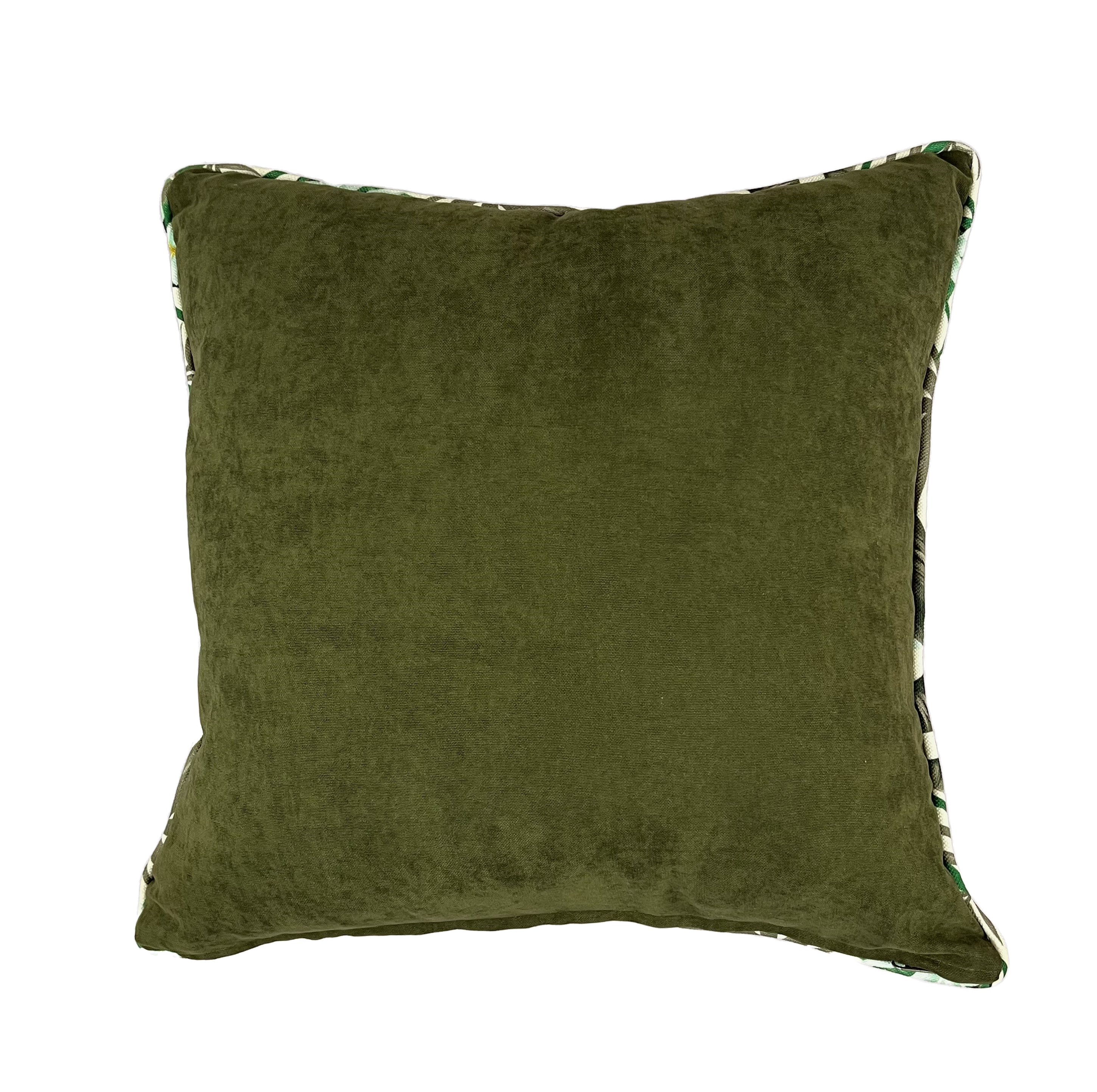 Dantela Luxury Cushion