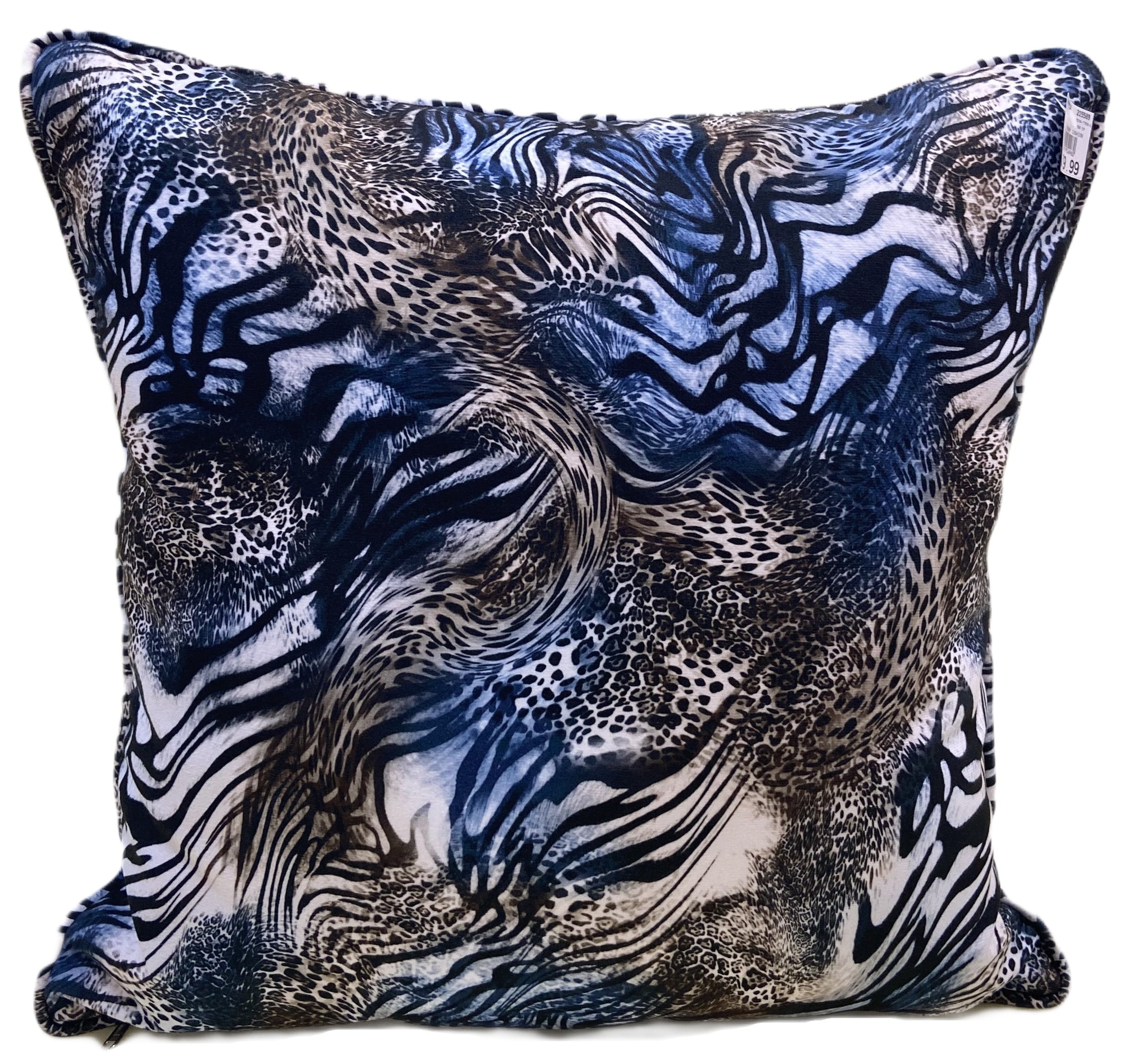 Dantela Luxury Cushion